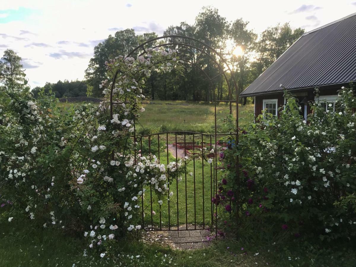 Sjoebacken Gard Bed & Breakfast Lerdala Exterior photo